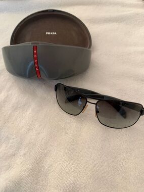 Prada Black Gradient Lens Aviator Sunglasses with Gray Case